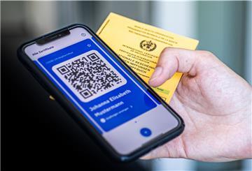 Das Impfzertifikat kommt direkt auf das Smartphone.