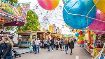 Das ist was für Neugierige: Beim Frühjahrsmarkt kann man einen Blick hinter die Kulissen werfen.