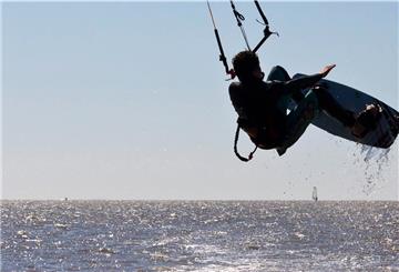 Das Kitesurfen ist im Nationalpark nur an ausgewiesenen Stellen erlaubt.
