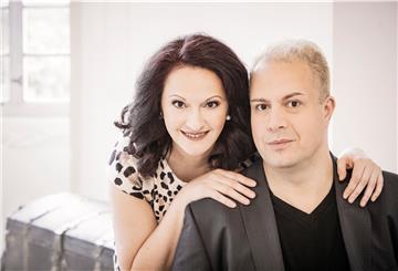 Das Klavierduo Genova & Dimitrov spielt bei den Musiktagen in der Burg zu Hagen am 6. März um 20 Uhr.