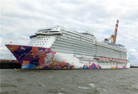 Das Kreuzfahrtschiff „Manara“ liegt seit Monaten in Bremerhaven.
