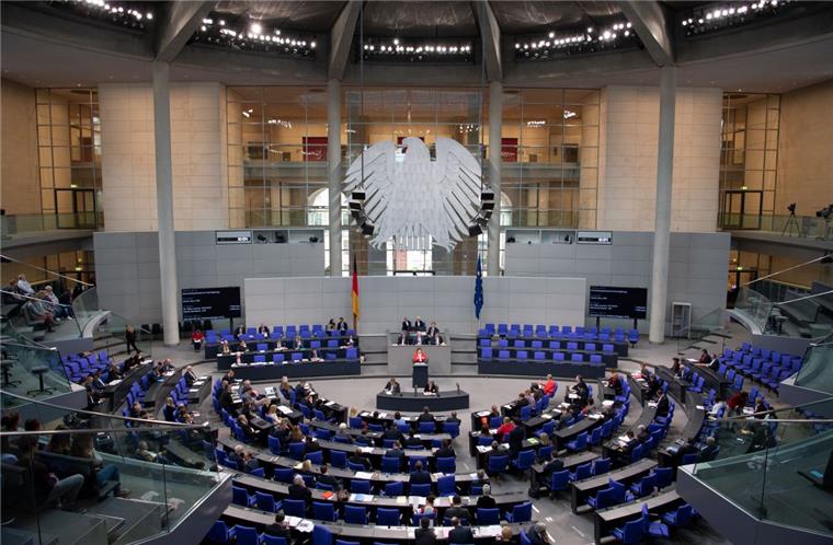 Das landesweite Programm des niedersächsischen Sozialministeriums „Frauen.Macht.Demokratie" soll den Weg für Frauen in die Politik ebnen. Die Samtgemeinde Zeven unterstützt das Projekt.