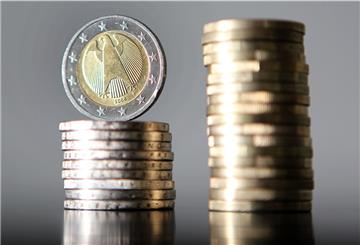 Das liebe Geld: Das Finanzamt in Zeven ist ab Dienstag für den Publikumsverkehr geöffnet.
