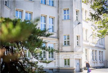 Das Lloyd Gymnasium in Mitte. 
