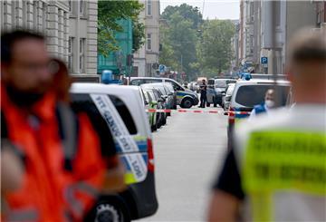Das Lloyd Gymnasium in Mitte: Am Tag des Attentats war die Polizei mit zahlreichen Einsatzkräften vor Ort.