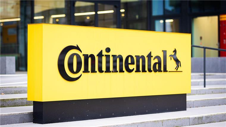 Continental kommt in der Zulieferung stärker in Bedrängnis Das Logo der Continental AG ist vor der Unternehmenszentrale des Automobilzulieferers zu sehen.
