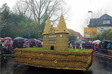 Das Lübecker Holsten-Tor, gebaut in Klein Meckelsen.