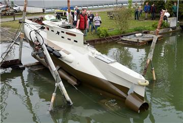 Das Min-U-Boot "Seehund" ist auf dem Mittellandkanal nicht weit gekommen.