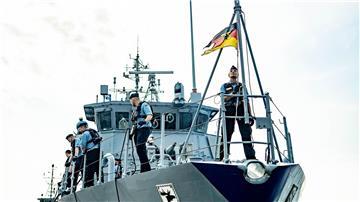 Das Minenjagdboot „Bad Bevensen“ verlässt den Marinehafen Kiel für einen Einsatz in einem der ständigen Minenabwehrverbände der Nato.