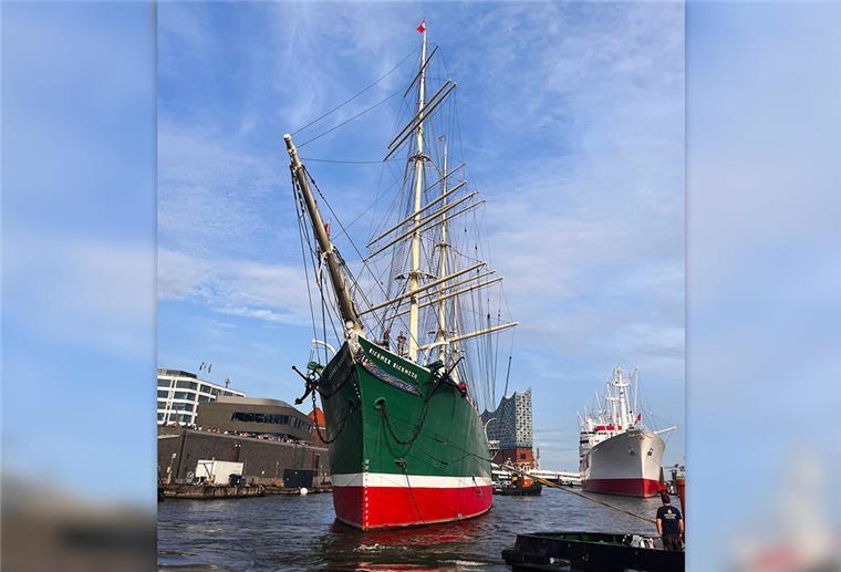 Das Museumsschiff Rickmer Rickmers wird derzeit in der Werft wieder schick gemacht.