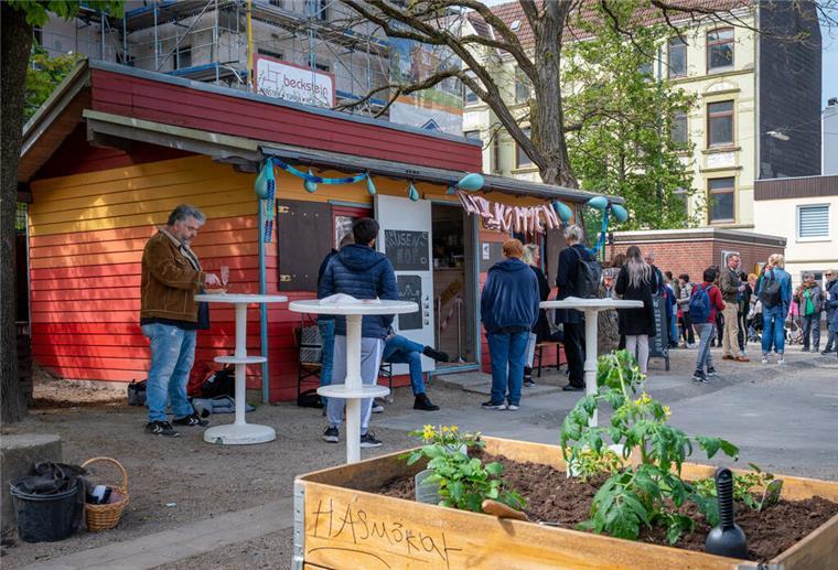 Das Nachbarschaftscafé „Bunte Bude" auf dem Leger Pausenhof