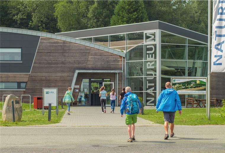 Natureum wandelt Schülerlabor zur Teststation um Das Natureum Niederelbe eröffnet ein eigenes Testzentrum.