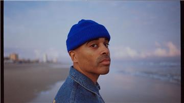 Das neue Album des Sängers Patrice trägt den Namen „9“.