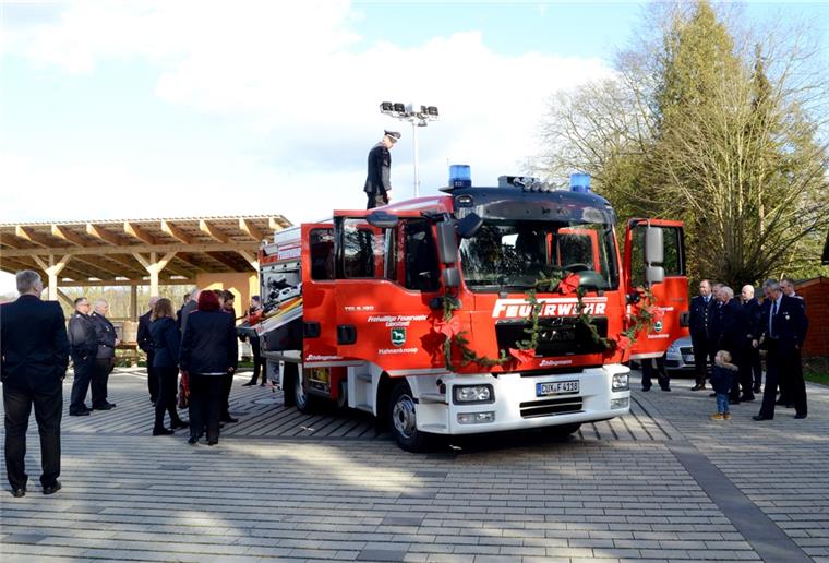 Das neue Löschfahrzeug der Feuerwehr Hahnenknoop ist ein modernes Tragkraftspritzenfahrzeug. Es handelt sich um das erste Fahrzeug dieser Art in der Gemeinde Loxstedt.