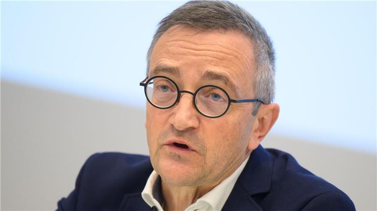 Das NLGA bietet laut seines Präsidenten Fabian Feil als erste niedersächsische Behörde einen KI-gestützten Chatbot an.