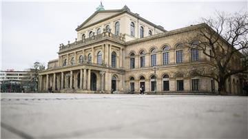 Das Opernhaus soll von der Investition profitieren. (Archivbild)
