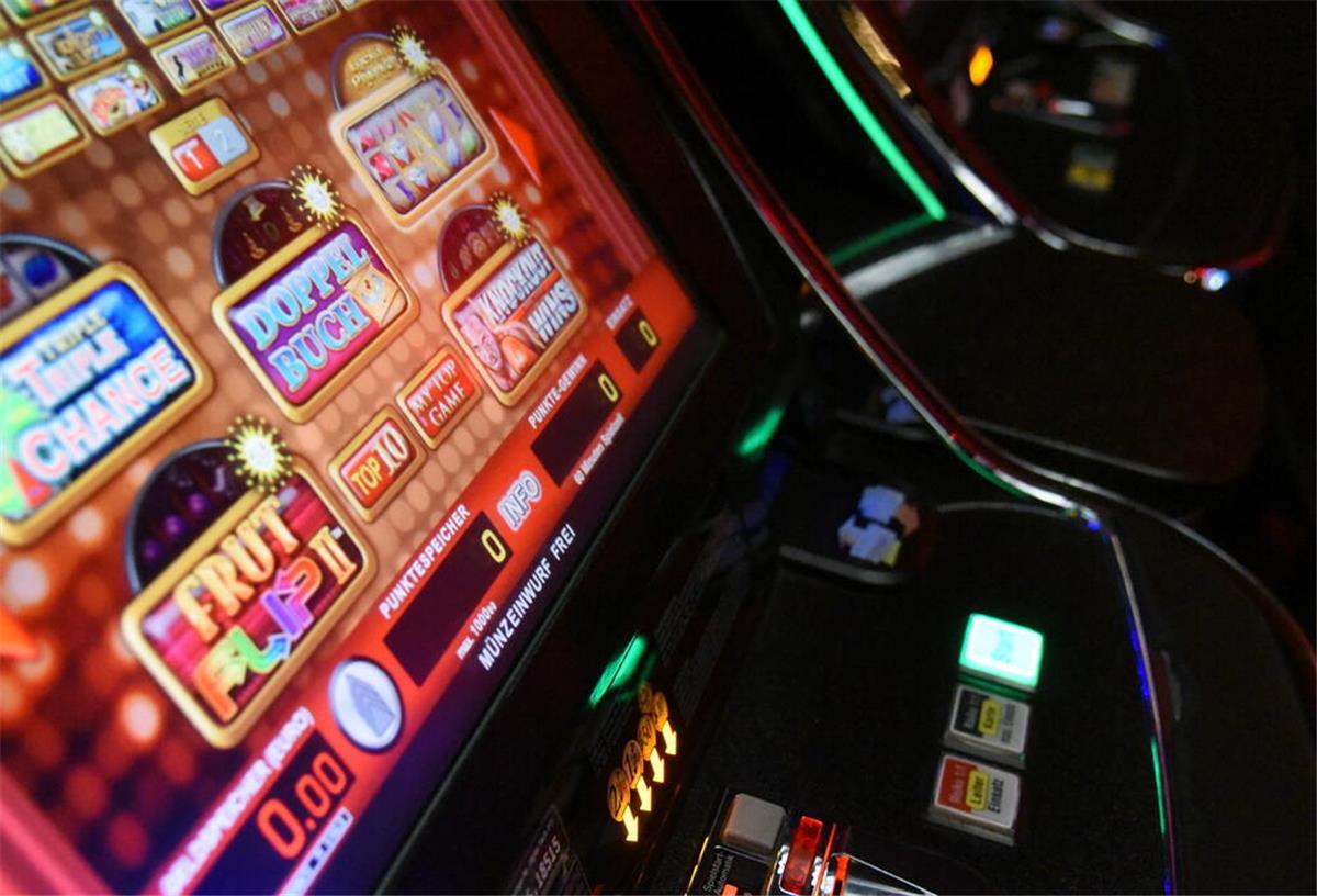 20 Spielhallen in Bremerhaven müssen dicht machen: Das ist der Grund  Das OVG-Urteil besiegelt das Ende von vielen Spielhallen in Bremerhaven.
