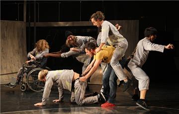 "Einer flog über das Kuckucksnest" im Theater Bremen.