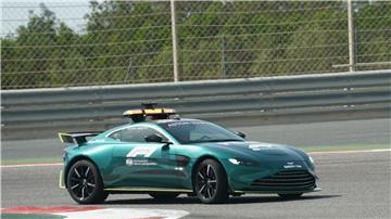 Das Safety Car crasht in Monza in die Leitplanken.