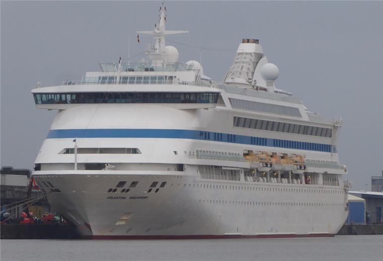 Ehemalige „AIDAaura“ erreicht als „Celestyal Discovery“ griechischen Hafen Piräus Ehemalige „AIDAaura“ erreicht als „Celestyal Discovery“ griechischen Hafen Piräus