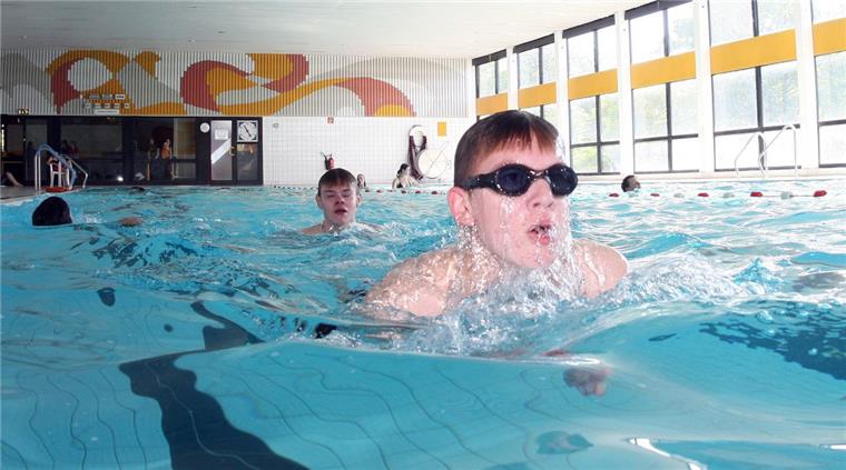 Das Schwimmen im Hallenbad Nord ist bis auf Weiteres nicht möglich.