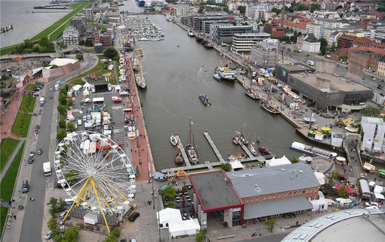 Das Seestadtfest in Bremerhaven ist am Mittwoch eröffnet worden.
