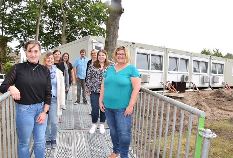 Das Selsinger Kita-Team ist nahezu komplett (von links): Lea Engel, Sandra Tillack, Fabienne Schliewack, Jessica Gerken, Marc Bergen, Celina Wiebusch, Eva Holsten und Leiterin Silke Mogalle. Die Betreuung im „Kita Wirbelwind“ beginnt etwas verspätet zum 1. Oktober in dem Mobilbau an der Selsinger Hauptstraße.