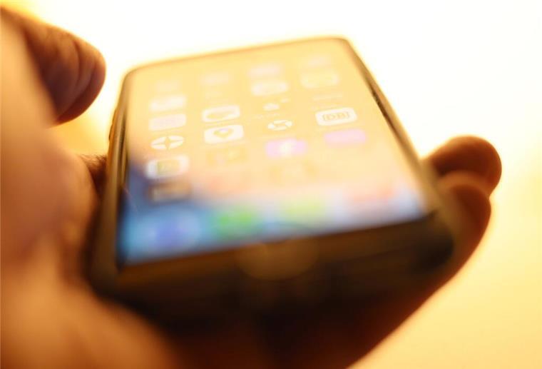 Das Smartphone ist für die meisten Leute der wichtigste Zugang ins Internet. (Foto: Illustration)