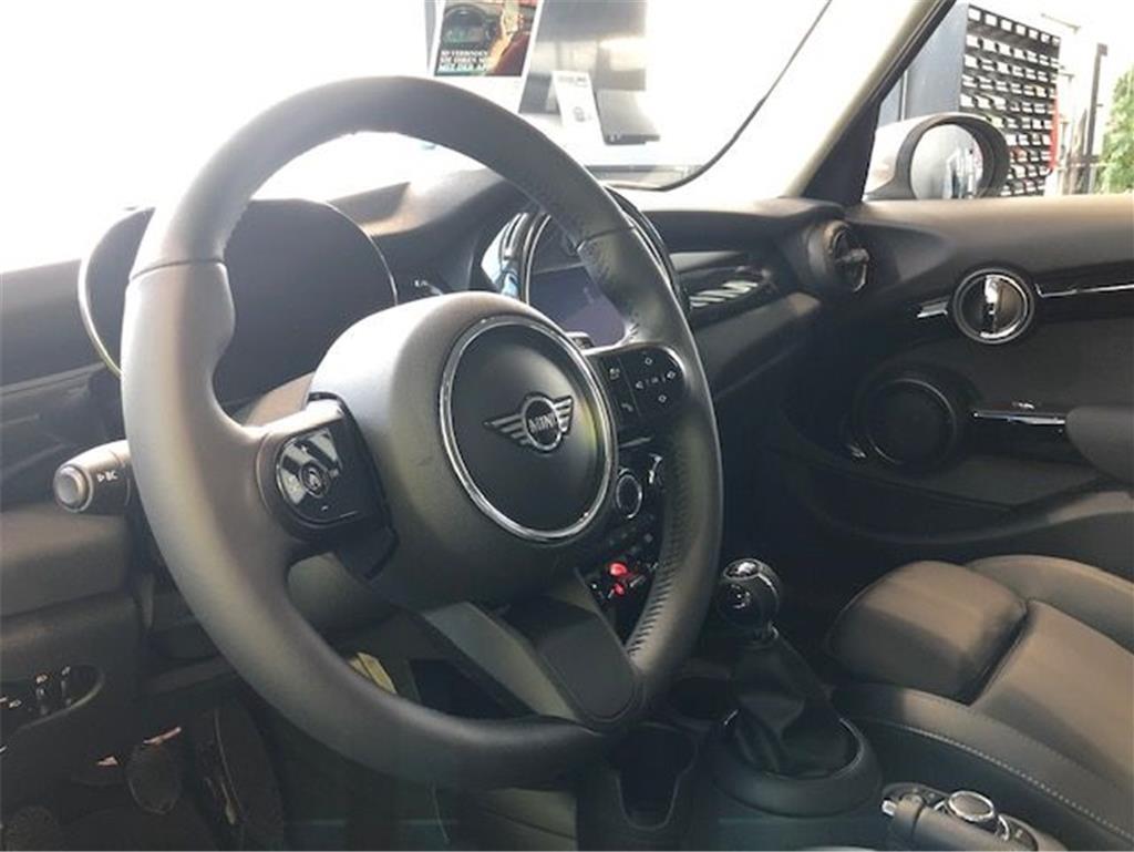 Multifunktionales Sport-Lederlenkrad im MINI One