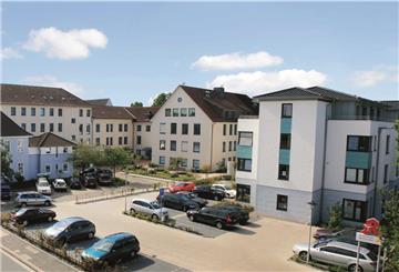 Das St.-Bernhard-Hospital heute: Rund 30.000 Patienten werden in der Klinik an der Claußenstraße jährlich versorgt.