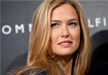 Das Supermodel Bar Refaeli ist zu heiß fürs israelische Fernsehen. Ein Werbe-Clip ist nur noch bei YouTube zu sehen.
