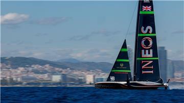 Das Team Ineos Britannia fordert den America’s-Cup-Titelverteidiger Neuseeland heraus.