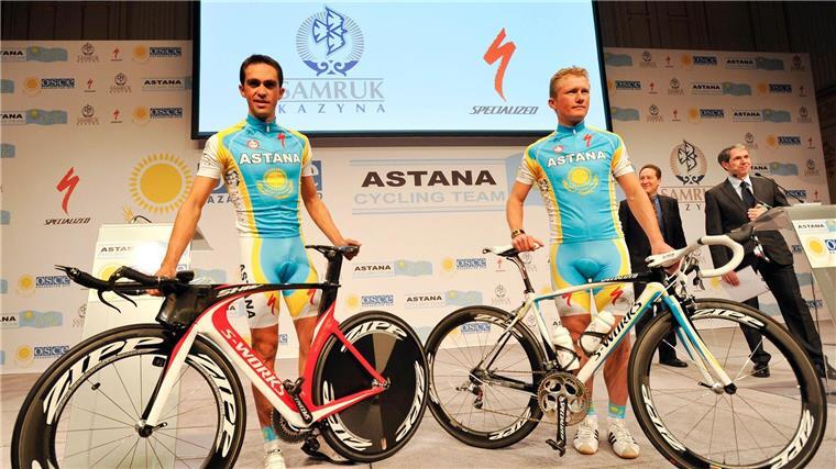 Das Team von Astana im Jahr 2010.