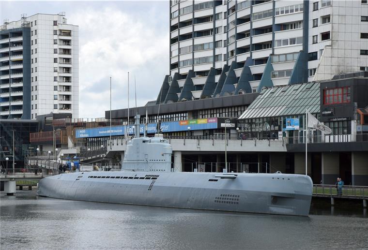 „Wilhelm Bauer“ wird fit für die Zukunft gemacht Das Technikmuseum "Wilhelm Bauer" verlässt am 16. November den Alten Hafen. Das-U-Boot verholt für Umbau- und Konservierungsarbeiten in die Werft. Foto: Rabbel