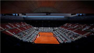 Das Tennis-Turnier in Madrid war wegen eines Stromausfalls in Spanien unterbrochen.
