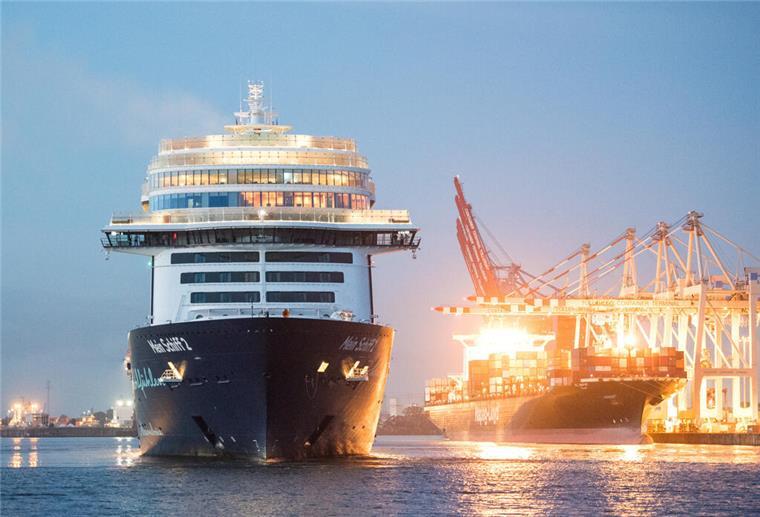 Kreuzfahrt-Boom an der Weser! TUI setzt wieder auf Bremerhaven Das TUI-Kreuzfahrtschiff „Mein Schiff 2“ wird 2025 den Sommer über von Bremerhaven fahren.