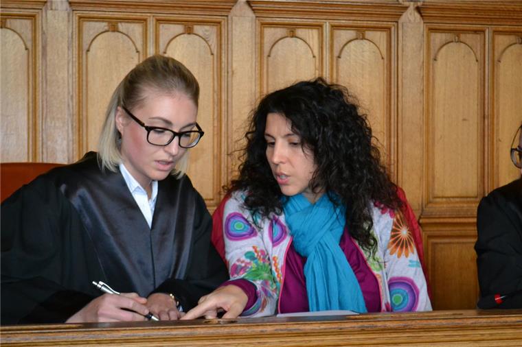 Das Urteil ist gefallen: Gülsen Sariergin (rechts) muss fünf Jahre hinter Gitter, hinzu kommt eine Geldstrafe in Höhe von 300.000 Euro.