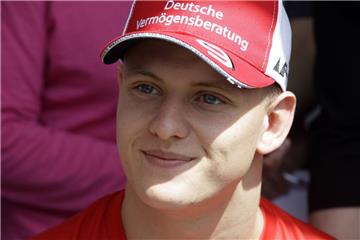 "Das war ein guter Anfang", sagt Mick Schumacher über sein  Debüt in der Formel 2.
