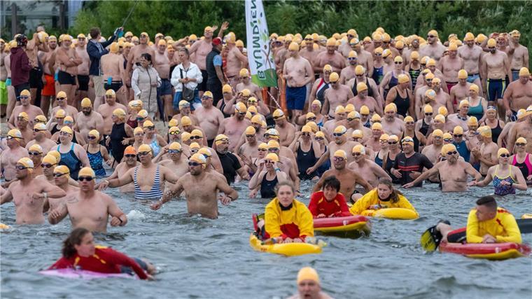 Das Wasser war rund 19 Grad warm.