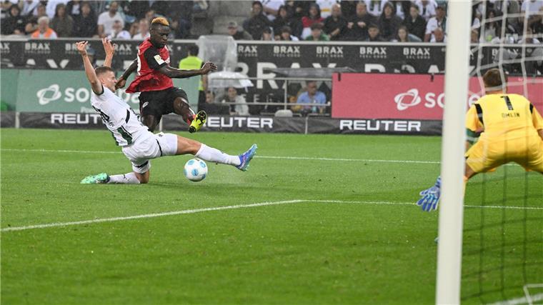 Bayer bietet beste Late-Night-Show - Ärger in Gladbach Das Westderby war ein intensives Eröffnungsspiel.