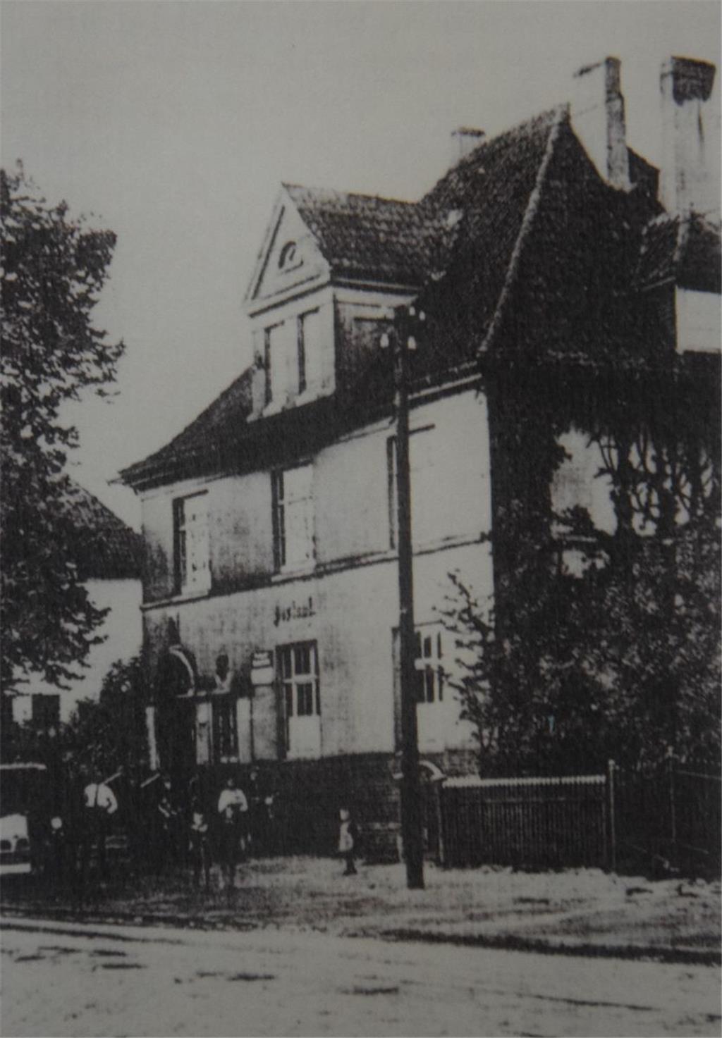 Das wulsdorfer Postamt 1916.  Foto: Sammlung Heuwinkel