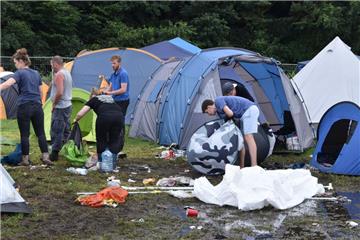 Das Zelt liegt schon. Foto: Overschmidt