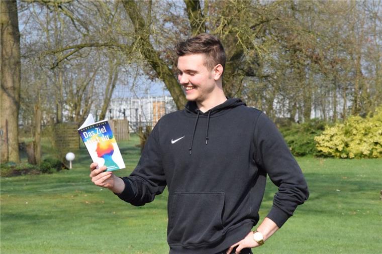 "Das Ziel bist du - Mit Bestimmung zu einem glücklichen Leben": Berend Heins aus Rockstedt hat sein erstes Buch veröffentlicht.