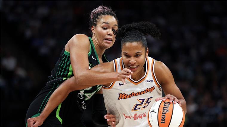 Das zweite Spiel der Playoff-Serie zwischen den Lynx und den Mercury war intensiv.