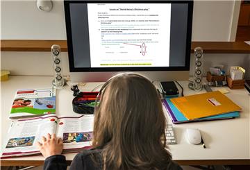 Dass Schüler am Homeschooling teilnehmen können, soll nicht am Geldbeutel der Eltern scheitern.