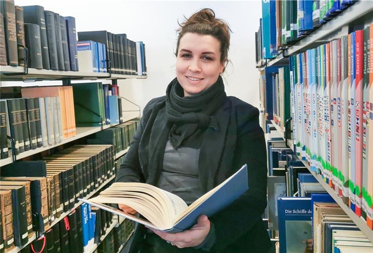Deike Reddig, studentische Mitarbeiterin am DSM, hat sich eingehend damit beschäftigt, wie der Arbeitsalltag von Frauen auf den Werften im 20. Jahrhundert war.