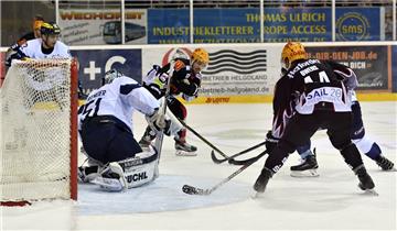 DEL-Eishockey mit den Fischtown Pinguins gegen ERC Ingolstadt. Cory Quirk. Foto Scheschonka