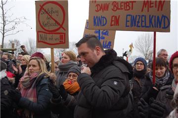 Demo als Signal: Die Bürger machten sich für die Geburtshilfe stark. 