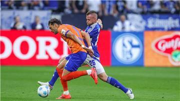 Denkwürdige Niederlage: Schalke verspielt ein 3:0 und verliert 3:5 gegen Darmstadt.