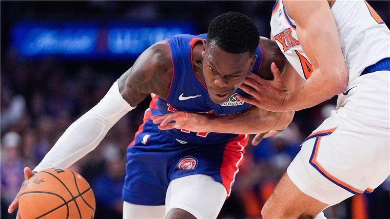 Dennis Schröder verliert mit Detroit zum Playoff-Start in New York.